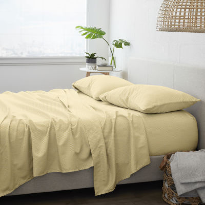 Casual Comfort Ultra Soft Honeycomb Pattern 4 Piece Bed Sheet Set