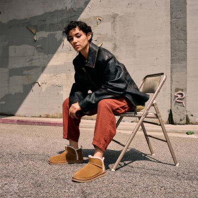 Koolaburra by UGG Womens Koola Ultra Mini Flat Heel Booties