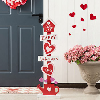 Glitzhome 35.75 H Valentine's Wooden Heart Love House Porch Decor - Multi