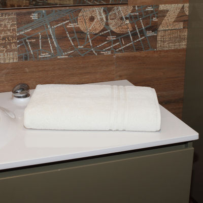 Linum Home Turkish Cotton Textiles Denzi 35" x 66" Bath Sheet