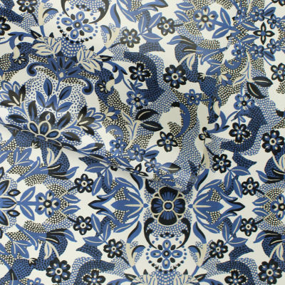 Tempaper Ornate Medallion Peel & Stick Wallpaper