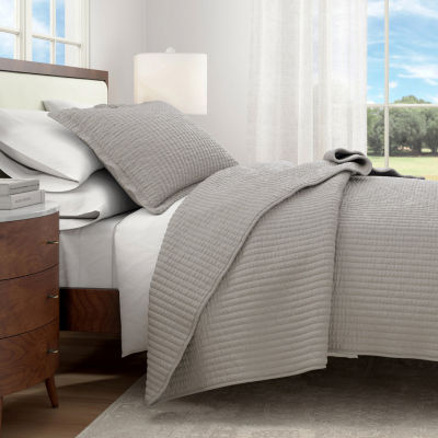 Linery Detailed Channel Stitch Reversible Quilt Set