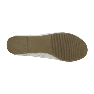 Pop Maybel Womens Almond Closed Toe Ballet Flats