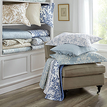  Laura Ashley Home - Amberley Collection - Quilt Set