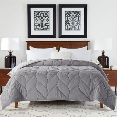 Waverly Cozy Midweight Hypoallergenic Comforter