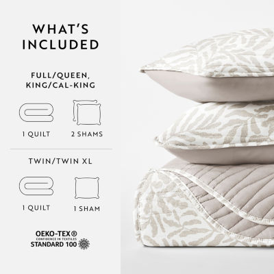 Casual Comfort Pattern Reversible Quilt Set