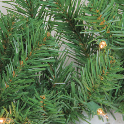 Northlight Artificial Winter Spruce 6.5ft Clear Lights Indoor Pre-Lit 5-pc. Christmas Garland & Wreath Set