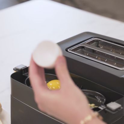 West Bend Breakfast Station Egg and Muffin Toaster Oven