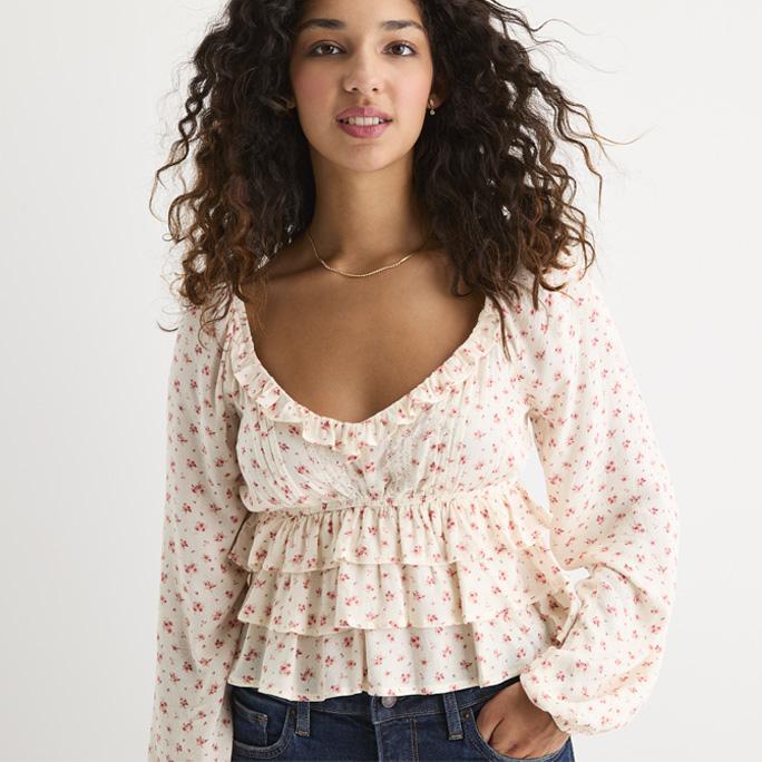 Arizona Juniors U Neck Long Sleeve Blouse