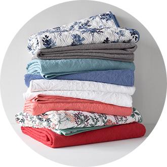 Bedspreads & Quilts
