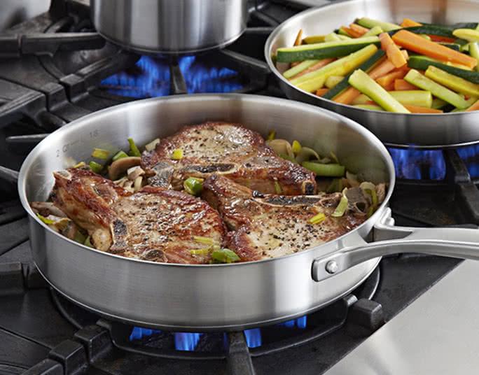 cookware buying guide - saute pans