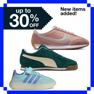 Cyber Days Athletic Shoes