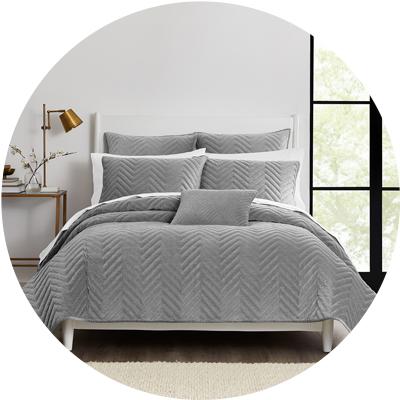 Gray Quilts & Bedspreads 