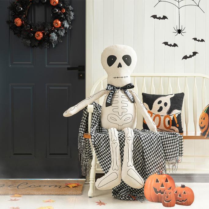 summerween decor hero